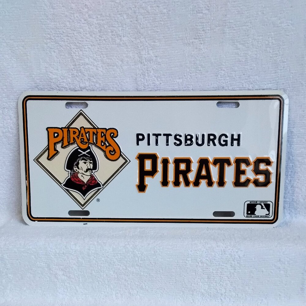 Officially Liscensed MLB Pittsburgh Pirates Metal License Plate!!